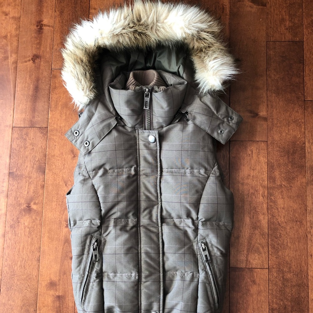 ESPRIT Down/feather Vest with Faux Fur Hoodie